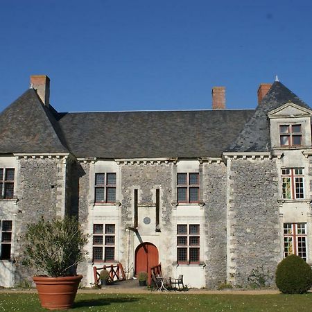 Chateau De La Fresnaye Acomodação com café da manhã Saint-Aubin-de-Luigné Exterior foto